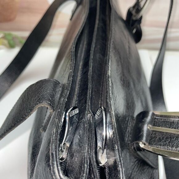 Chic Black Leather Liner Bella Shoulder Bag - Picture 11 of 13